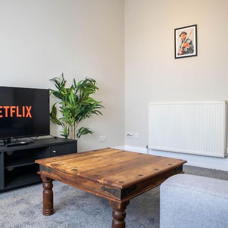 הרוגייט York Place Mews - Central 2 Bed 2 Bath Free Parking מראה חיצוני תמונה